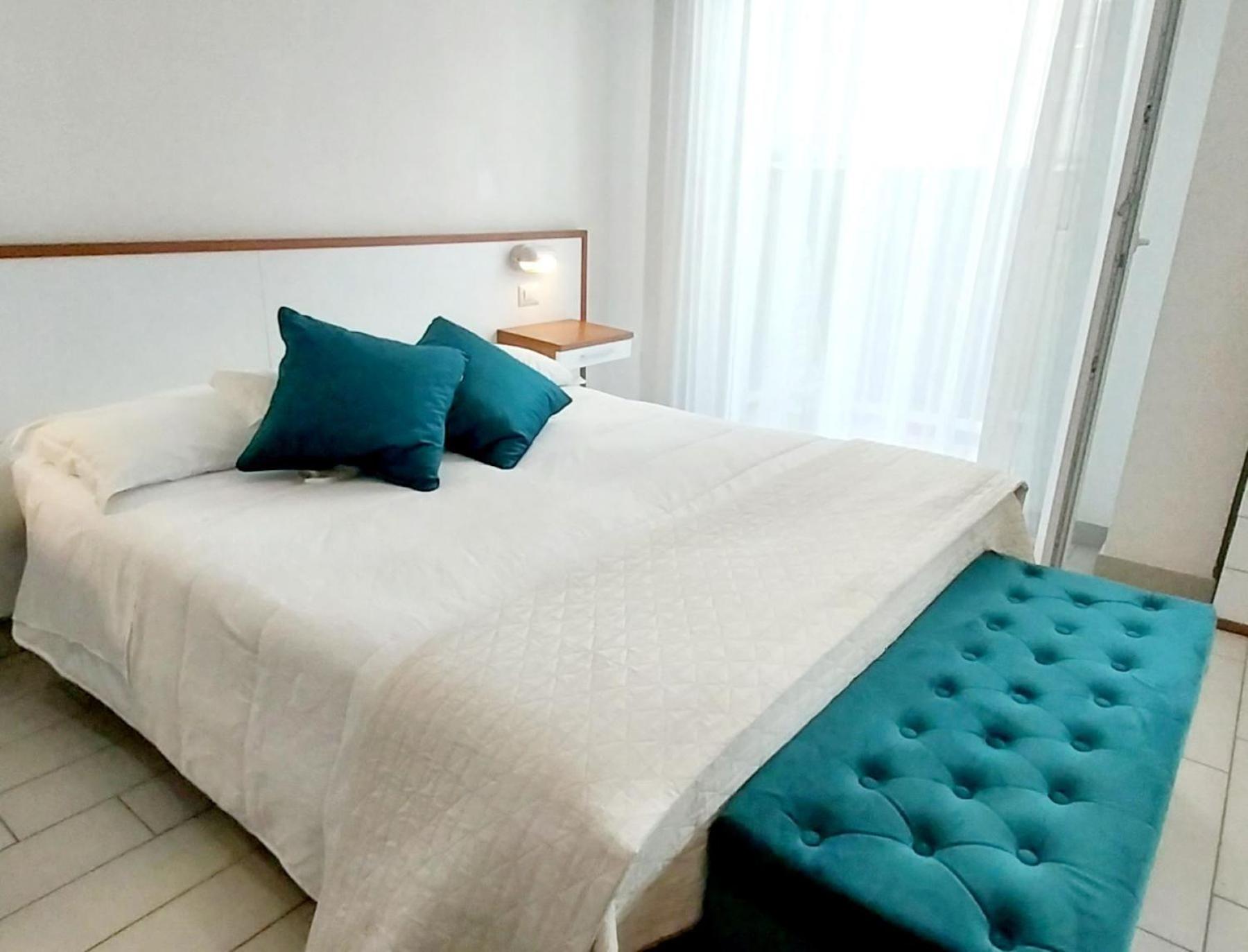 Hotel Brotas Rimini Buitenkant foto